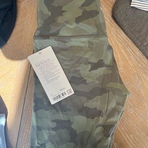 Lulu Camo leggings